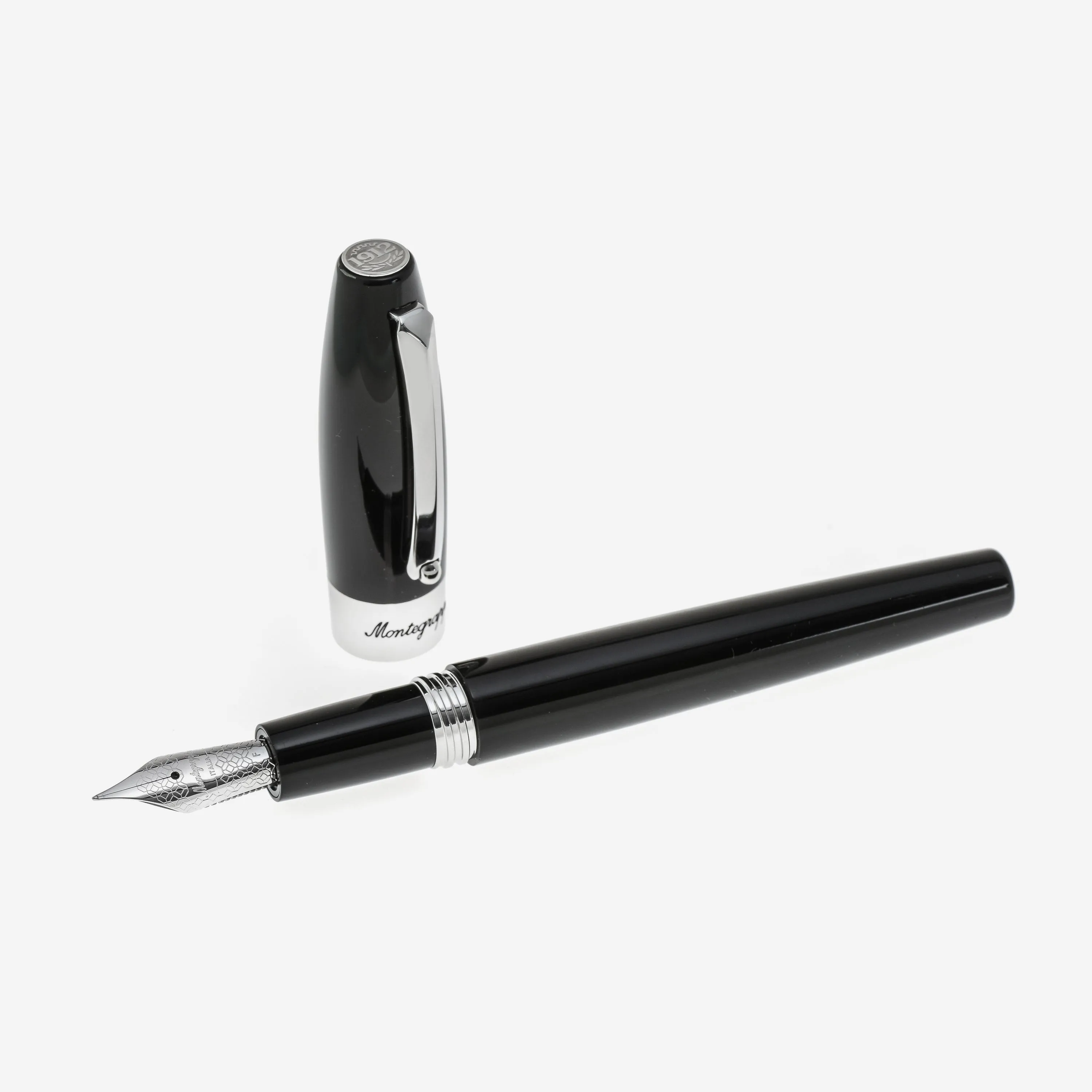 Montegrappa Fortuna Fountain Pen (F) ISFOR2PC