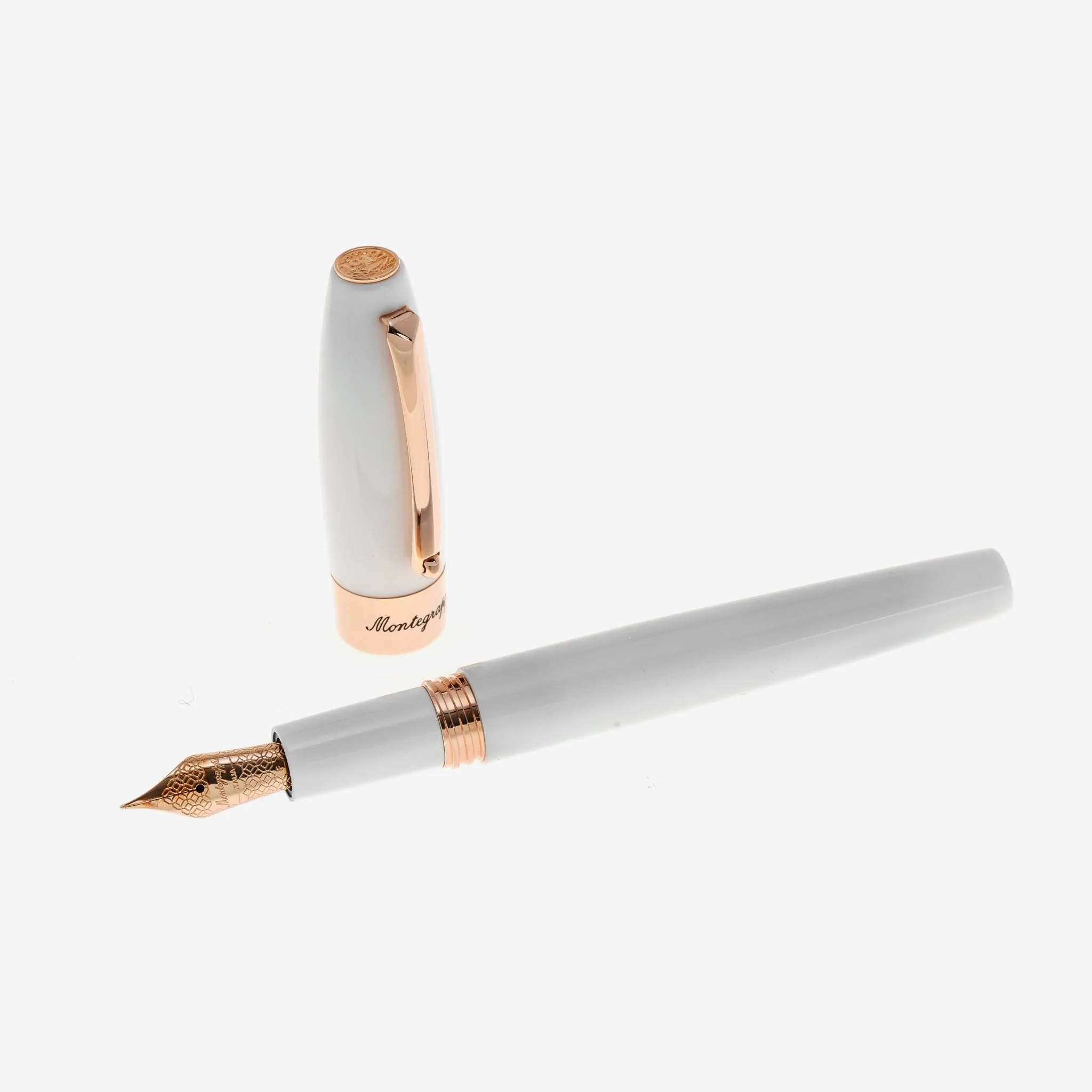 Montegrappa Fortuna Fountain Pen (M) ISFOR3RH