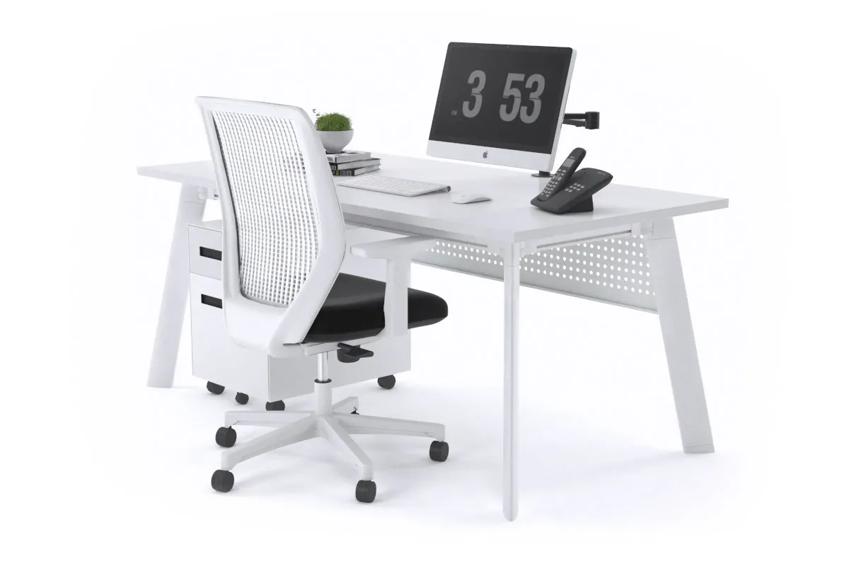 Switch Executive Desk [1200L x 700W]