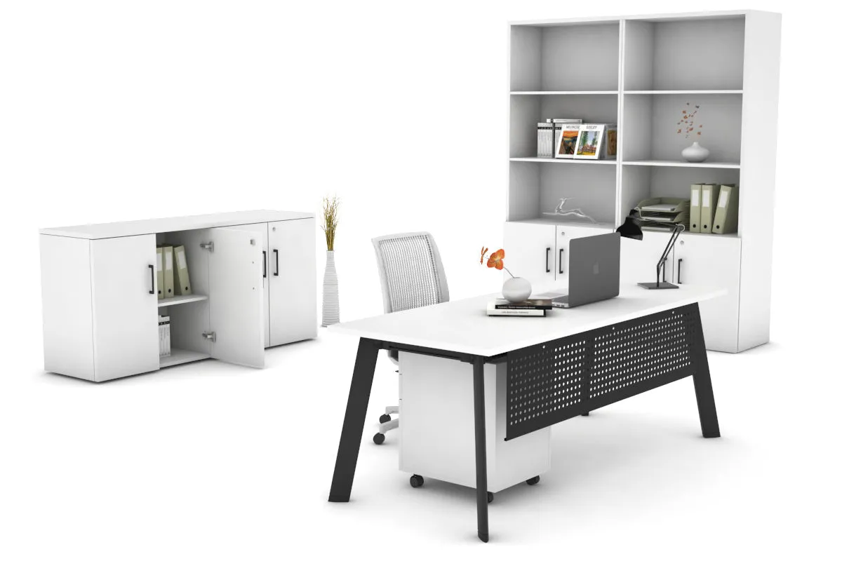 Switch Executive Desk [1200L x 700W]