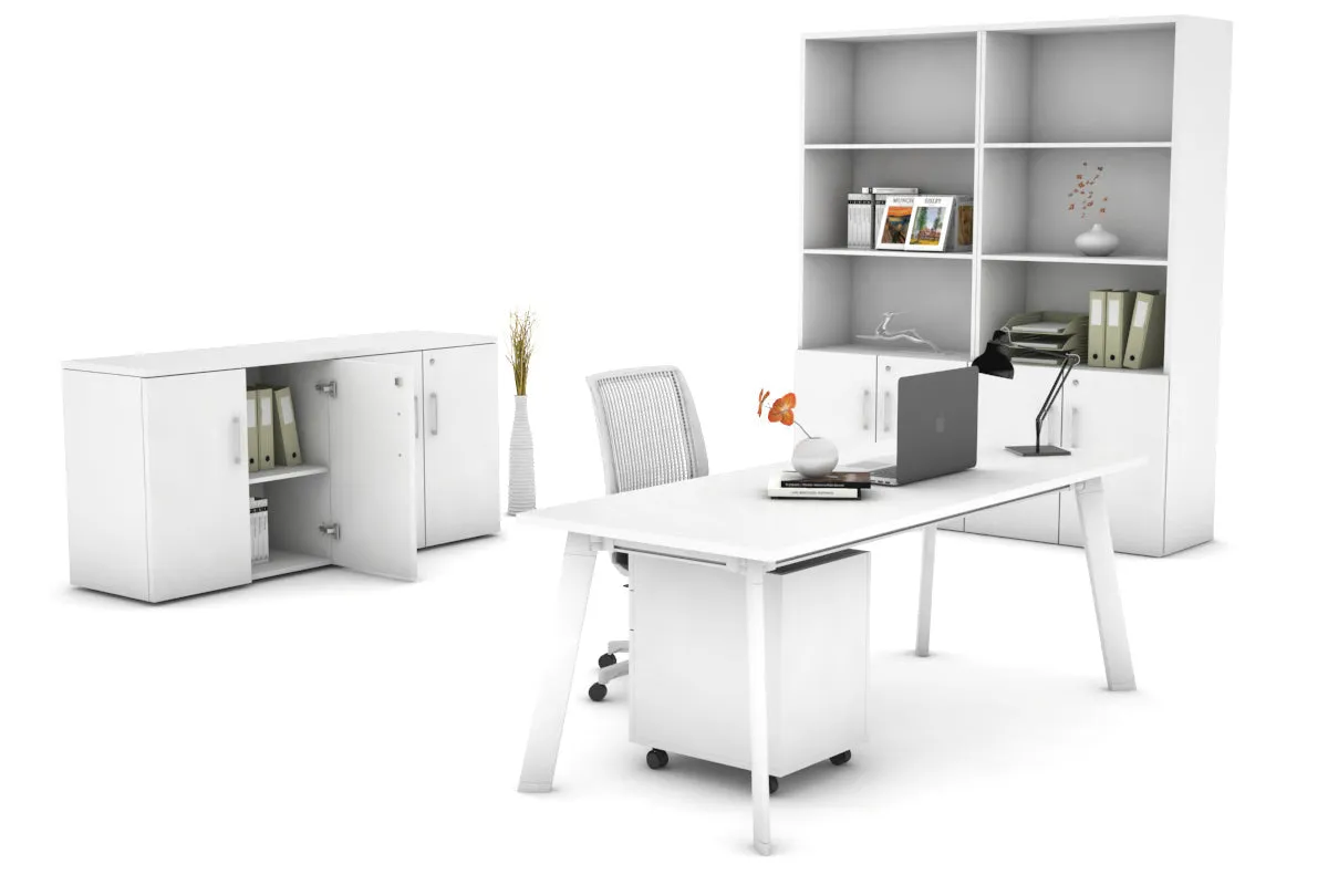Switch Executive Desk [1200L x 700W]